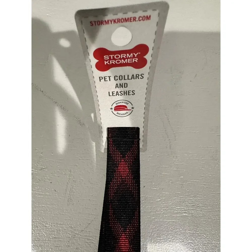 Stormy Kromer Dog Pet Leash 6 Foot Red Black Plaid Nylon